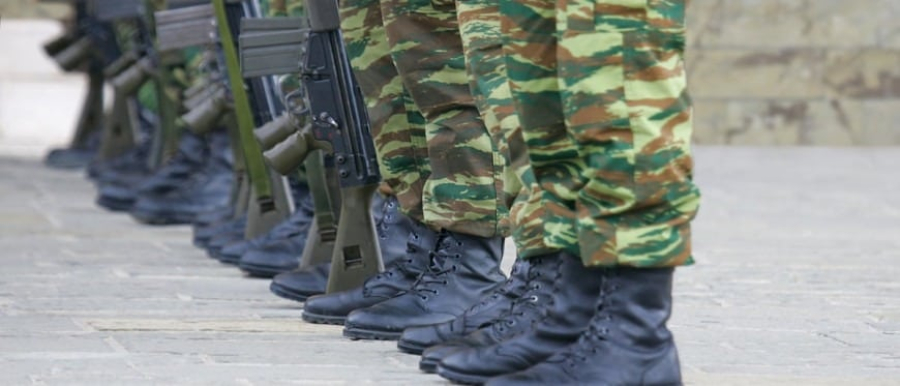 «Ραγίζει» καρδιές ο πατέρας του 19χρονου οπλίτη που σκοτώθηκε από έκρηξη χειροβομβίδας