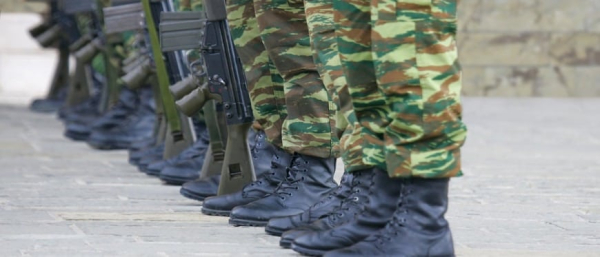 «Ραγίζει» καρδιές ο πατέρας του 19χρονου οπλίτη που σκοτώθηκε από έκρηξη χειροβομβίδας