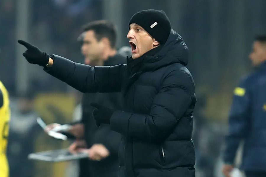 Αντέδρασε ο Λουτσέσκου για την τιμωρία: «Το σύστημα θέλει να μας χτυπήσει, αλλά θα απαντήσουμε όπως το 2019»