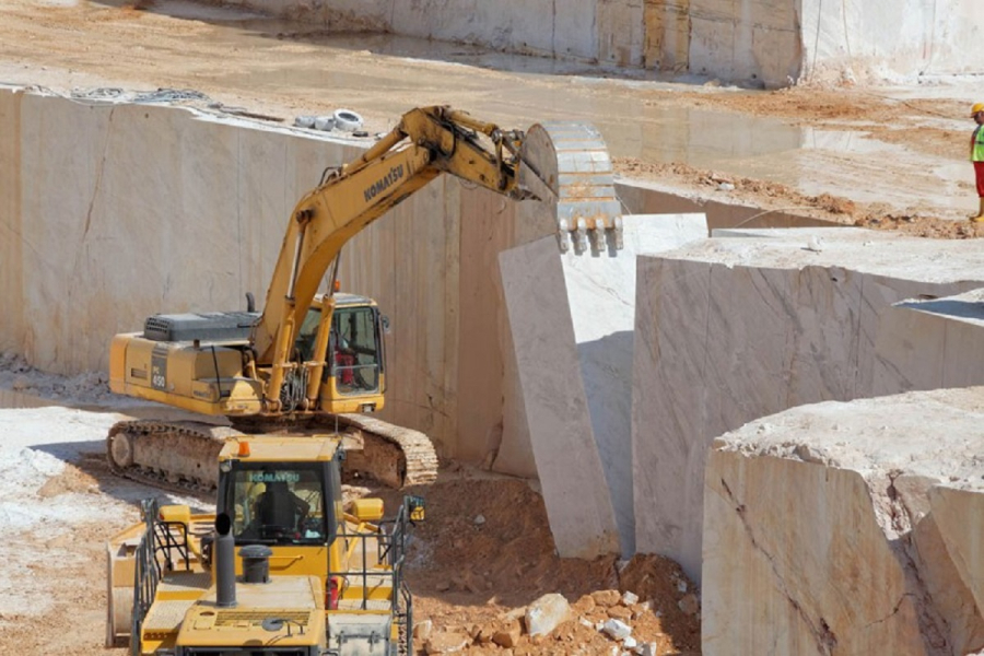 Ο κρίσιμος Φεβρουάριος για την Μάρμαρα Παυλίδης, η απάντηση της Folli Follie, η ΑΜΚ της Theon, η νέα εταιρεία της Δήμητρας Μέρμηγκα και η «αναβίωση» της Πειραϊκής Πατραϊκής