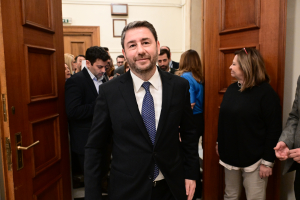 Η φιλοφρόνηση του Νίκου στη Σοφία