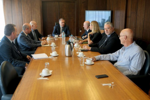 Συνάντηση εκπροσώπων του ΣΕΤΕ με Θεοδωρικάκο - Στο τραπέζι τα προβλήματα του τουριστικού κλάδου