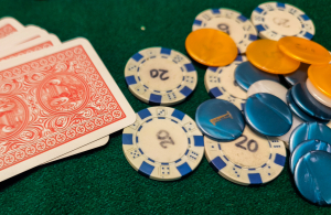 Λουκέτα και αυτόματο «κλείδωμα» ιστοτόπων για τον παράνομο τζόγο - Πρόστιμα και για διαφημίσεις