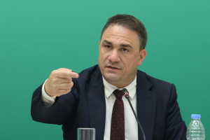 Τσουκαλάς: Η κυβέρνηση ενοχλείται επειδή οι προτάσεις του ΠΑΣΟΚ είναι και κοστολογημένες και τεκμηριωμένες