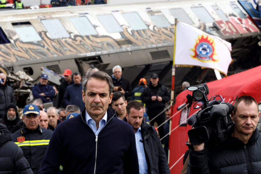 Η «καυτή πατάτα» των Τεμπών επιστρέφει στο Μαξίμου