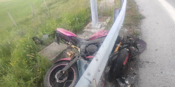 Έσβησε στην άσφαλτο 30χρονος οδηγός δίκυκλου, συγκρούστηκε με λεωφορείο