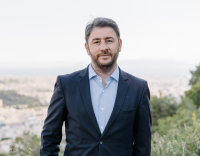 Ανδρουλάκης: Αυτές είναι οι δεσμεύσεις του ΠΑΣΟΚ για την ελληνική οικογένεια που δοκιμάζεται καθημερινά