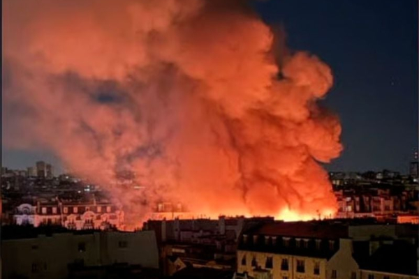 Γαλλία: Κάηκε ολοσχερώς η παλαιότερη κλειστή αγορά του Παρισιού (Βίντεο)