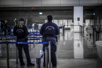 «Ελ.Βενιζέλος»: Συνελήφθη 40χρονος, βοηθούσε την παράνομη είσοδο μεταναστών στη χώρα