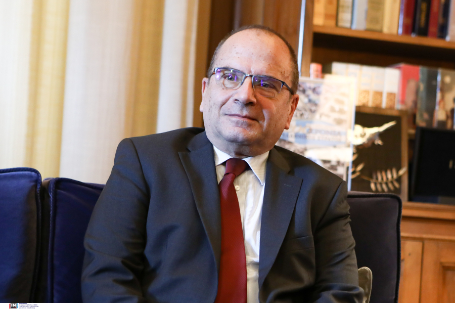 Γιατί ο Χρήστος Ράμμος ενοχλεί τόσο την κυβέρνηση;