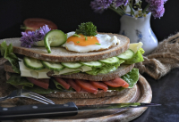 Λιπώδες ήπαρ: Τα αυγά και 4 ακόμα τροφές που ενοχοποιούνται για πεπτικές διαταραχές