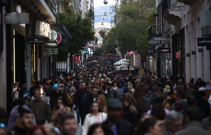 Ωράριο καταστημάτων Πάσχα 2025: Τι ώρα ανοίγουν αύριο τα μαγαζιά