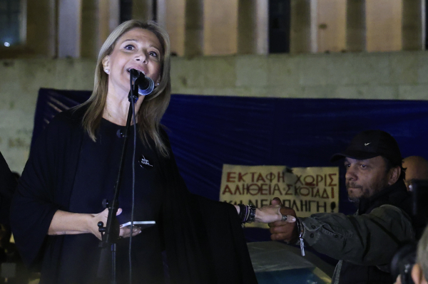 Επιμένουν στην παραίτηση Καρυστιανού τα μέλη του Συλλόγου