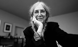 Η Patti Smith έρχεται τον Μάιο στο Θέατρο Λυκαβηττού