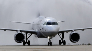 Gulf Air: Μετά την Αθήνα θα προσγειώνεται και στη Μύκονο