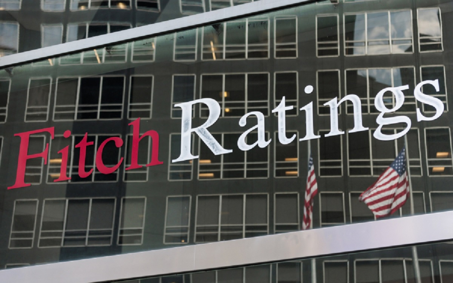 Οίκος Fitch: Διατηρεί το ΒΒΒ- για την Ελλάδα