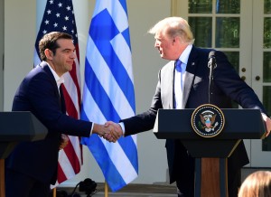 Τραμπ: Η Ελλάδα έχει εξαιρετικές ευκαιρίες για επενδύσεις - Λύση για το χρέος