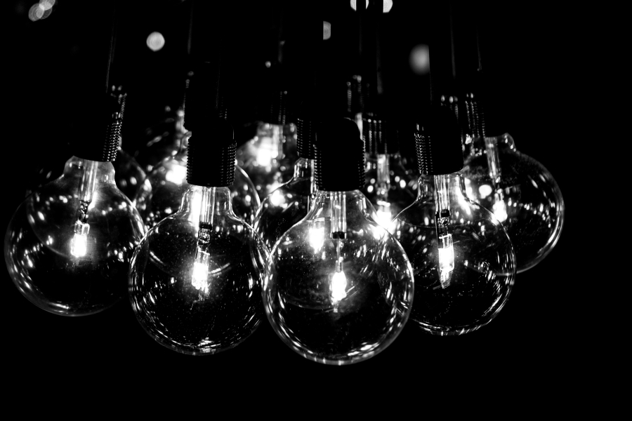 Νυχτερινό ρεύμα και το... πρωί λόγω φωτοβολταϊκών, πρόταση «έκπληξη» για το μειωμένο τιμολόγιο