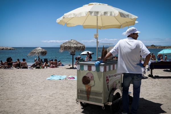 Πιο καυτό το φετινό καλοκαίρι - Πόσο θα κρατήσουν οι υψηλές θερμοκρασίες
