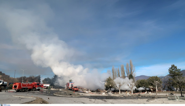 Καστοριά: Το βίντεο από ψηλά που δείχνει την ισοπέδωση του 4ωροφου ξενοδοχείου μετά την έκρηξη