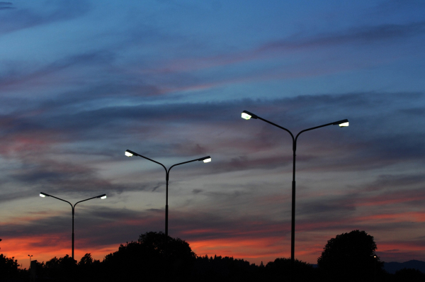 Το ελληνικό σχέδιο για μείωση στο ρεύμα, τι προβλέπει για νοικοκυριά και επιχειρήσεις (βίντεο)