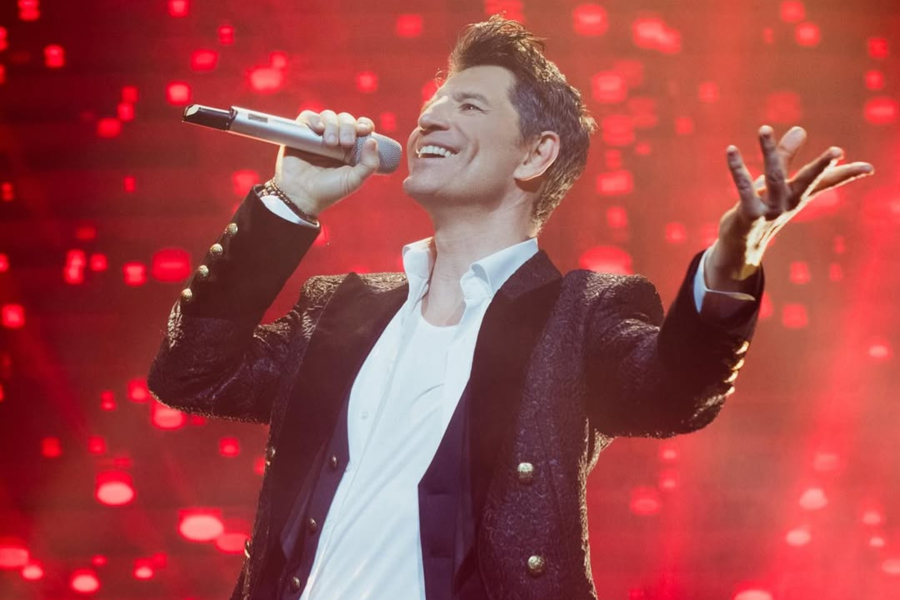 Σάκης Ρουβάς: «Κόντρα Πάω» - Το εντυπωσιακό video με τεχνολογία AI (Βίντεο)