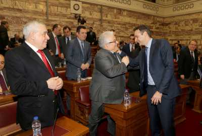 Τι άκουσε ο Κυριάκος από τους βουλευτές - Οι υποψήφιοι, οι κιμάδες, τα τριγλυκερίδια και η «συναίνεση»