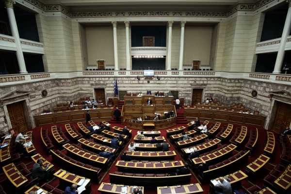Ξεκινάει η «μάχη» στην Βουλή για το πολυνομοσχέδιο με τα προαπαιτούμενα