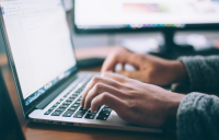 Την κράτησαν 25 λεπτά παραπάνω στη δουλειά – Το email που έστειλε την Κυριακή έγινε viral