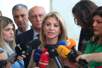 Καρυστιανού κατά Τσίπρα: Νομίζει ότι τρώμε κουτόχορτο ή ότι έχουμε μνήμη χρυσόψαρου
