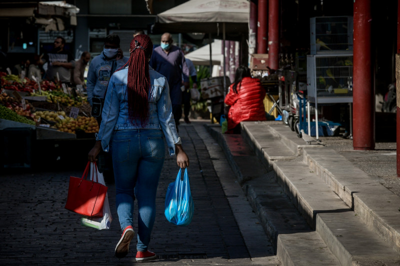 Ψώνια με click away τα Χριστούγεννα: Παραλαβή από το κατάστημα με ραντεβού!