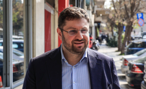 «Πυρά» Ζαχαριάδη κατά ΝΔ για τον Τριαντόπουλο: «Χθες έφταιγε η Ευρωπαϊκή Εισαγγελία, σήμερα ο Άρειος Πάγος;»