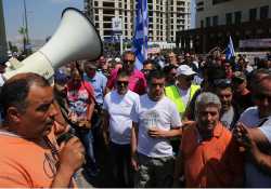 Σοβαρά προβλήματα στην κρουαζιέρα από τις απεργίες - Ανυποχώρητοι οι λιμενεργάτες