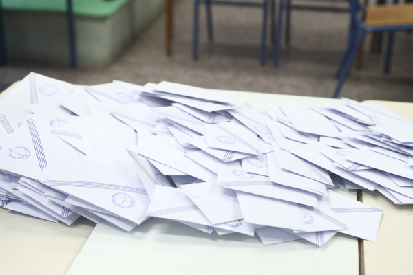 Greek Government Faces Deep Voter Dissatisfaction