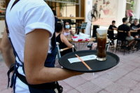 Υποχρεωτικός εμβολιασμός: Στο τραπέζι επέκταση σε 4 ακόμα κατηγορίες εργαζομένων, για ποιους χτυπά η καμπάνα