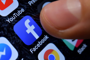 Social media: 150 likes αρκούν για να μάθουν τα προσωπικά σου δεδομένα καλύτερα και από την οικογένειά σου
