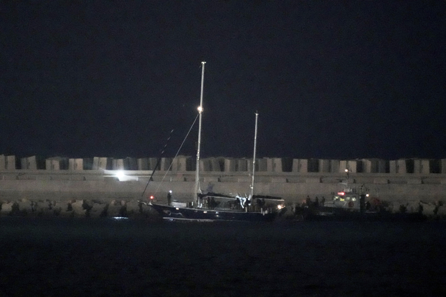 Madleen: Η ευρωβουλευτής Ρίμα Χασάν κι ακόμη 7 ακτιβιστές αρνούνται να υπογράψουν την απέλασή τους