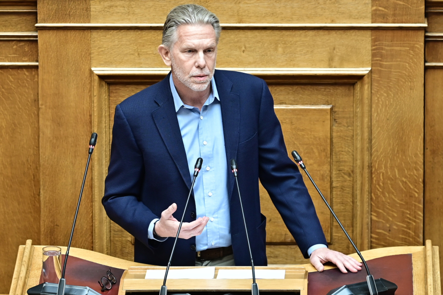 Περιμένοντας τον Παύλο