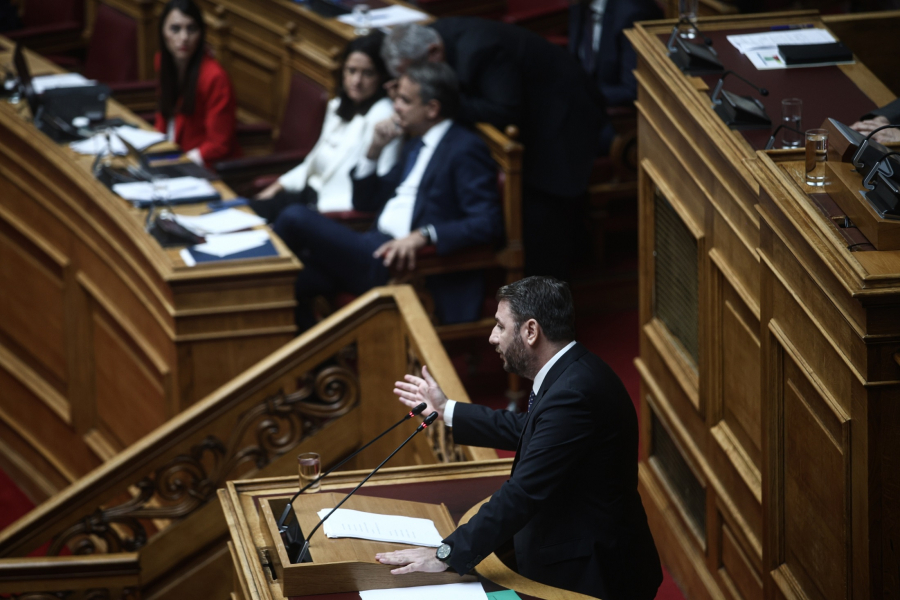 Μετωπική σύγκρουση Μητσοτάκη - Ανδρουλάκη