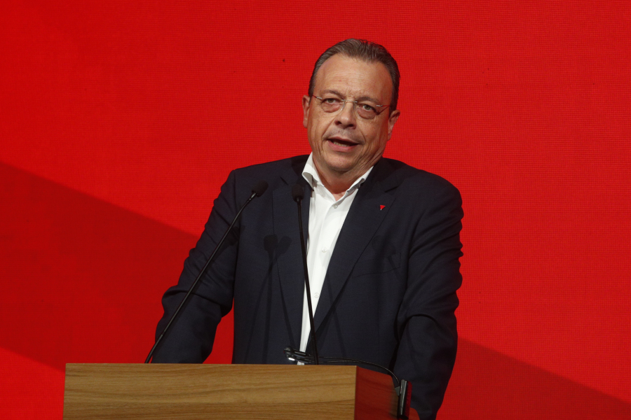 Ο Φάμελλος κλείνει τα εσωκομματικά, ανοίγει μέτωπο με Μητσοτάκη