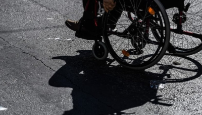 Απίστευτο μπάχαλο με τα αναπηρικά επιδόματα: Μικρότερα ποσά στους λογαριασμούς δικαιούχων, άμεσα η διόρθωση