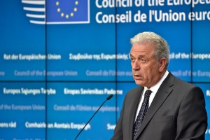 Αβραμόπουλος: Η Βιέννη αναγνωρίζει τις υποχρεώσεις της για τη μετεγκατάσταση προσφύγων