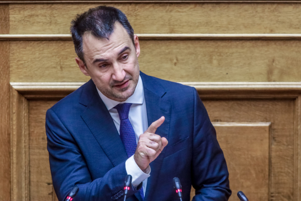 Ακόμα δεν απάντησαν στην επιστολή Χαρίτση για συνάντηση!