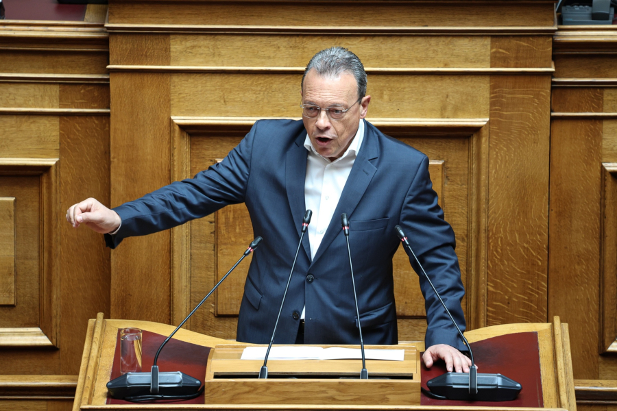 Σωκράτης Φάμελλος στο Dnews: Πόσο ασφαλείς είμαστε μετά την Αλάσκα;