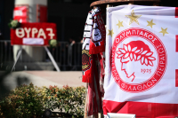 Τη μνήμη των 21 θυμάτων της Θύρας 7 τίμησε ο Δήμος Πειραιά (Εικόνες - Βίντεο)