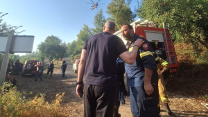 Φωτιά στον Ωρωπό: Στο μέτωπο της πυρκαγιάς ο Ευάγγελος Τουρνάς