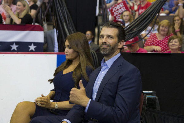 Θετική στον κορoνοϊό η σύντροφος του Ντόναλντ Τραμπ Τζούνιορ