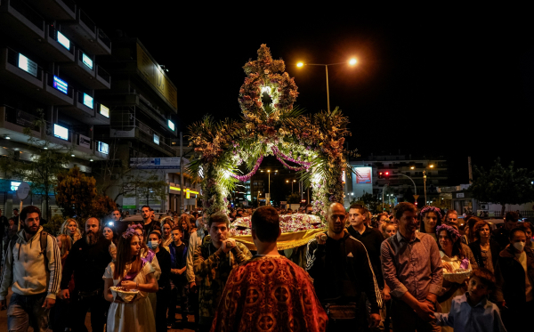 Ο πιο κατανυκτικός επιτάφιος στην Ελλάδα που πρέπει να δείτε τουλάχιστον 1 φορά στη ζωή σας