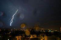 Ξεκίνησε η επέλαση της κακοκαιρίας Byron: Αττική και 8 περιφέρειες στο «κόκκινο» - Live η πορεία της (Βίντεο)