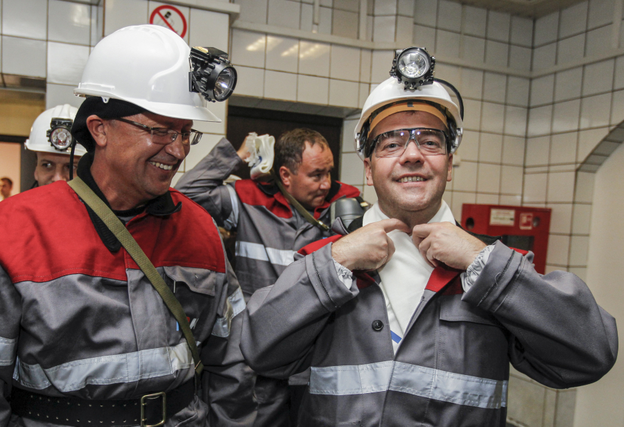 Μεντβέντεφ: «Κανείς δεν θέλει πυρηνικό πόλεμο και κανείς δεν μπορεί να τον αποκλείσει»